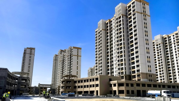 为推动党建工作深度融入中心任务，充分激发全员干事创业活力，全力推进项目复工复产，近日，兰州新区职投公司党支部、甘肃建投新区公司第一党支部、球王会三公司党支部联合开展了“党建引领强引擎百日攻坚